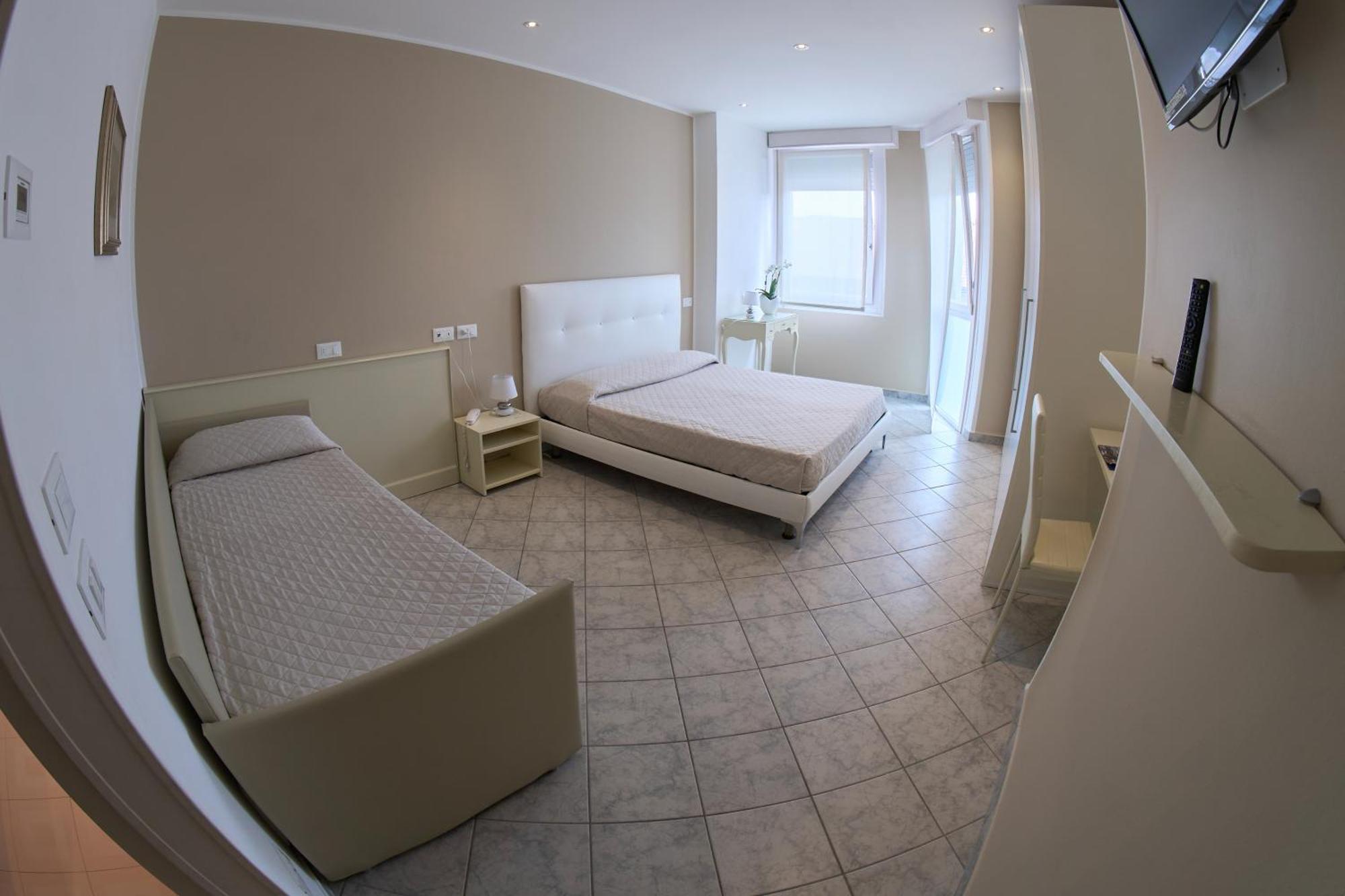 Classic Triple Room,1742589479:JPEG